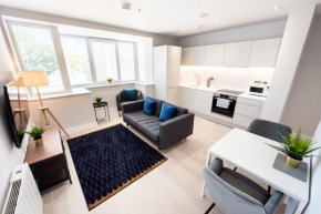 Space Apartments - Two Bed Central Brentwood Apartment With Parking - 26